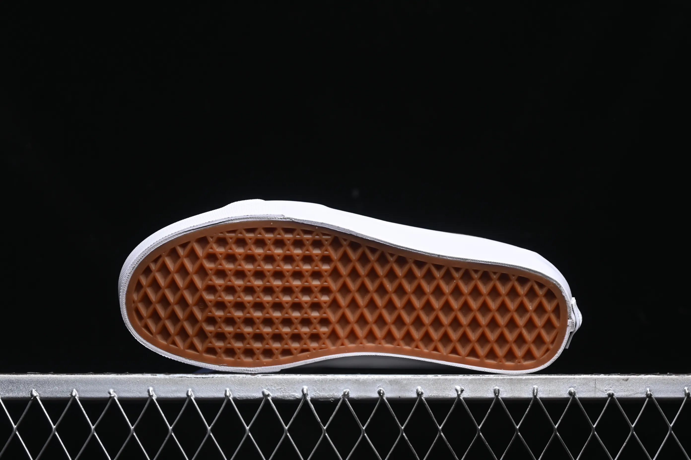 All categories Vans Vans series Vans Mid Vans China Vans Sk8-Mid Reissue 83 high-end branch suede casual retro skateboard shoes VN000CQQDMV
